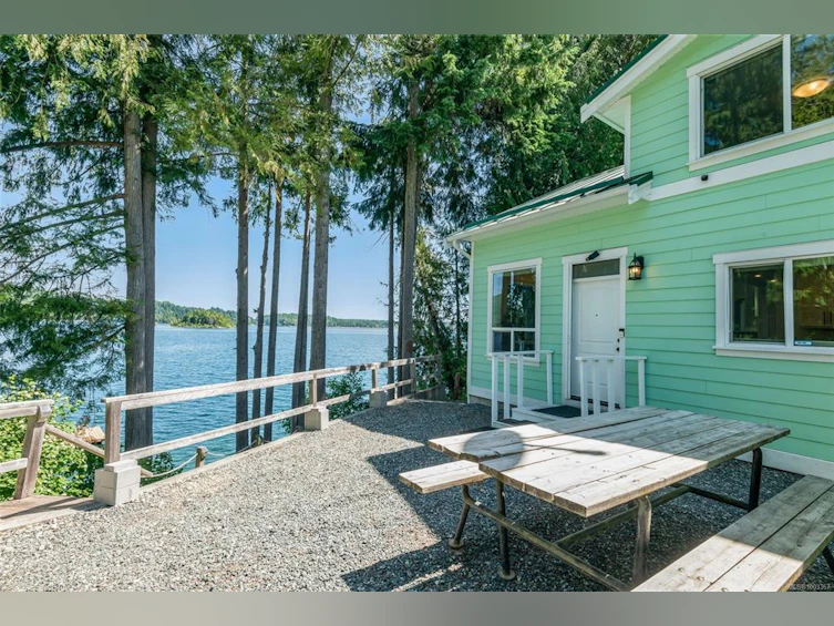 2270 South Lake Road, Qualicum Beach, BC, V9K 2L7 - 12