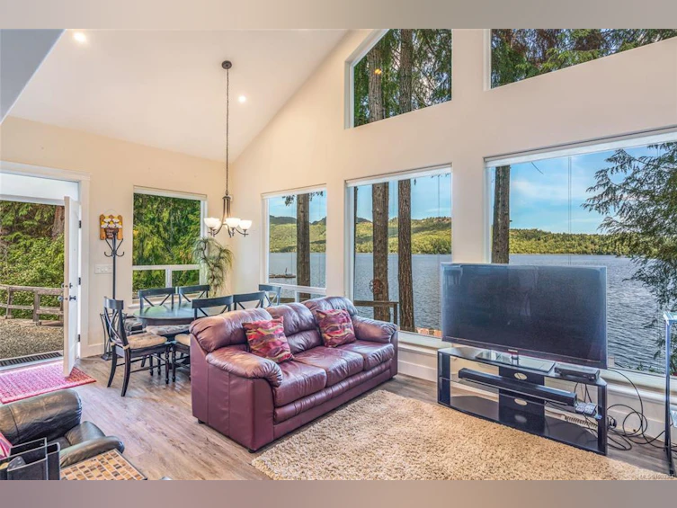 2270 South Lake Road, Qualicum Beach, BC, V9K 2L7 - 4