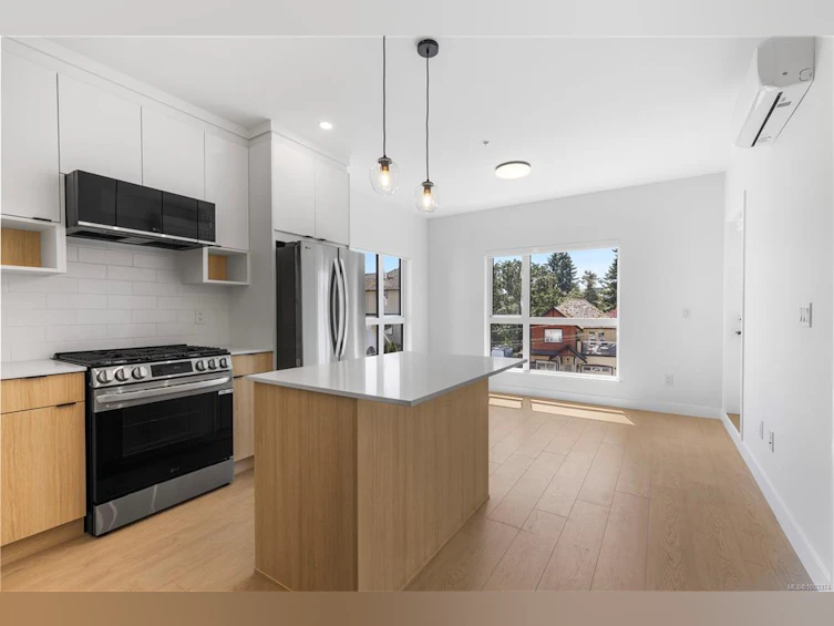 320-2629 Millstream Road, Langford, BC, V9B 3R8