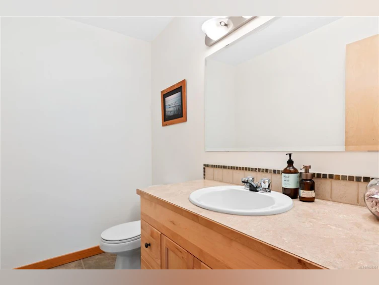 4-1626 Holly Crescent, Ucluelet, BC, V0R 3A0 - 9