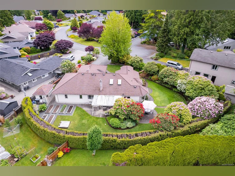 1147 Wedgewood Close, Qualicum Beach, BC, V9K 1C6 - 33