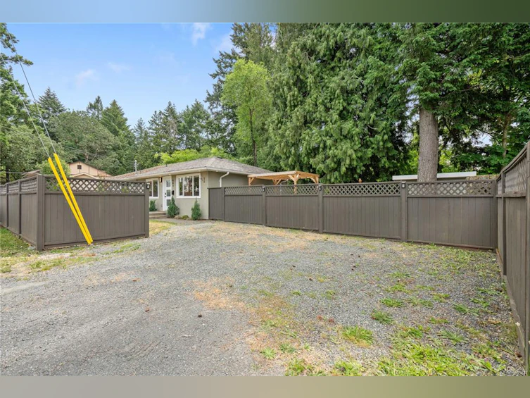 641 Strandlund Avenue, Langford, BC, V9B 3G1 - 30