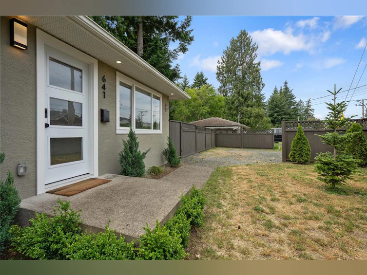 641 Strandlund Avenue, Langford, BC, V9B 3G1 - 28