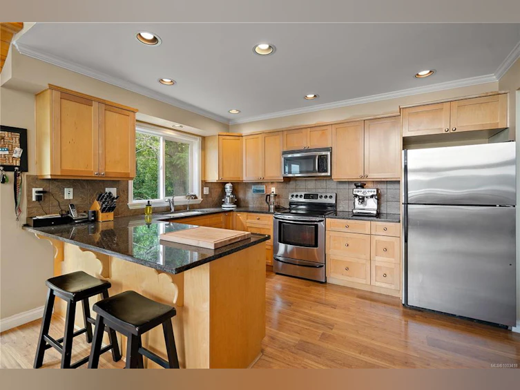 3 Mckenzie Crescent, Piers Island, BC, V8L 5Y7 - 5