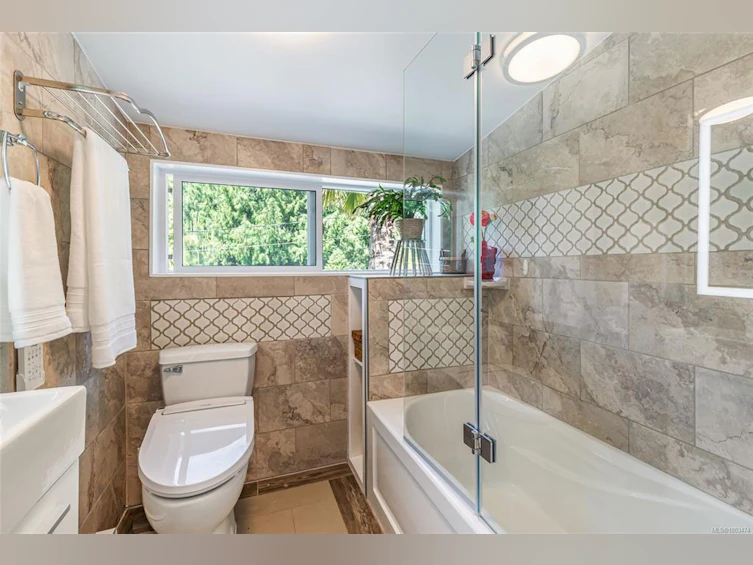 859 Drew Road, French Creek, BC, V9P 1X2 - 43