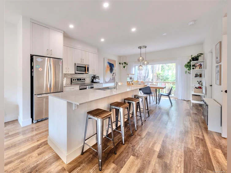 14-625 Hellesen Drive, Tofino, BC, V0R 2Z0 - 3