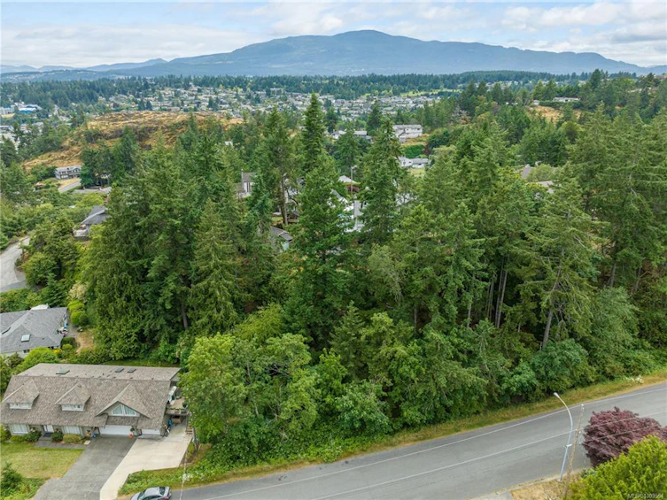 3063 Robin Hood Drive, Nanaimo, BC, V9T 1N9 - 54
