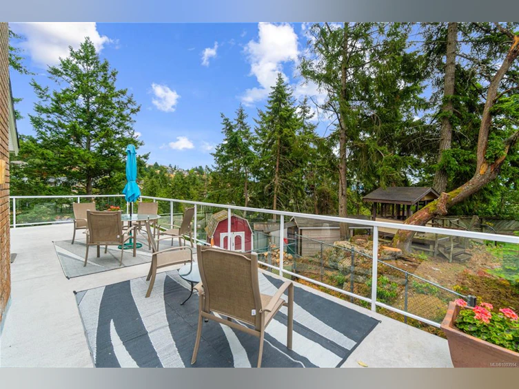 3063 Robin Hood Drive, Nanaimo, BC, V9T 1N9 - 35