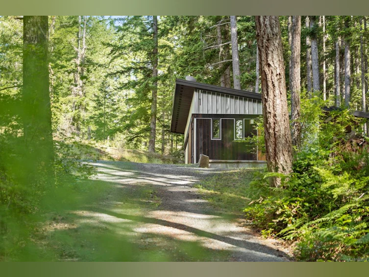 936 Gowlland Harbour Road, Quadra Island, BC, V0P 0A7 - 35
