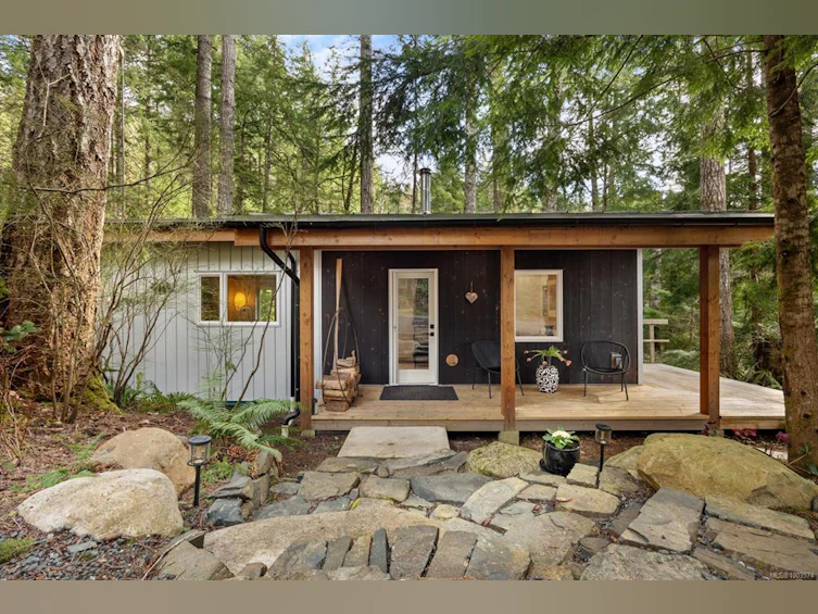 936 Gowlland Harbour Road, Quadra Island, BC, V0P 0A7 - 32
