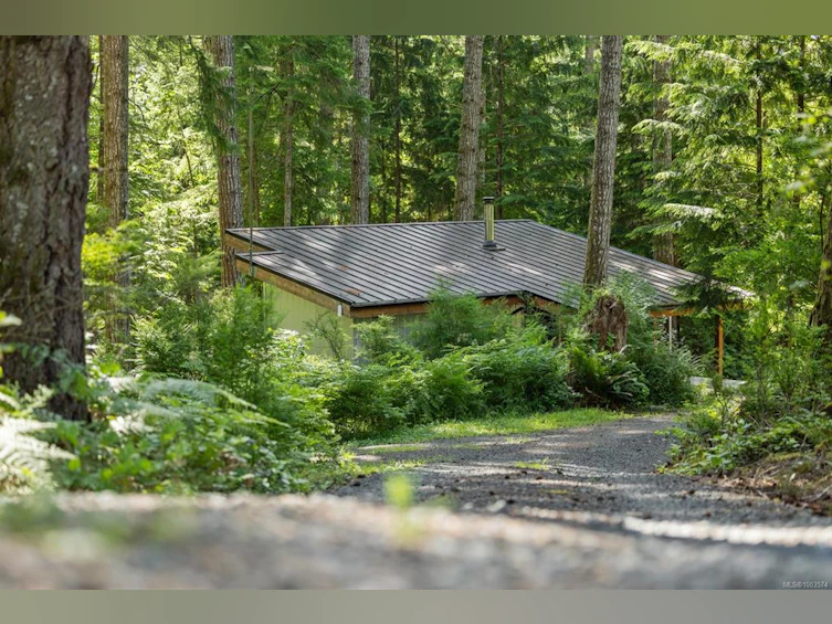 936 Gowlland Harbour Road, Quadra Island, BC, V0P 0A7 - 44