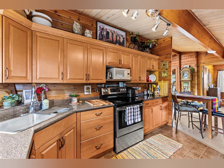7011 Dickinson Road, Nanaimo, BC, V0R 2H0 - 6