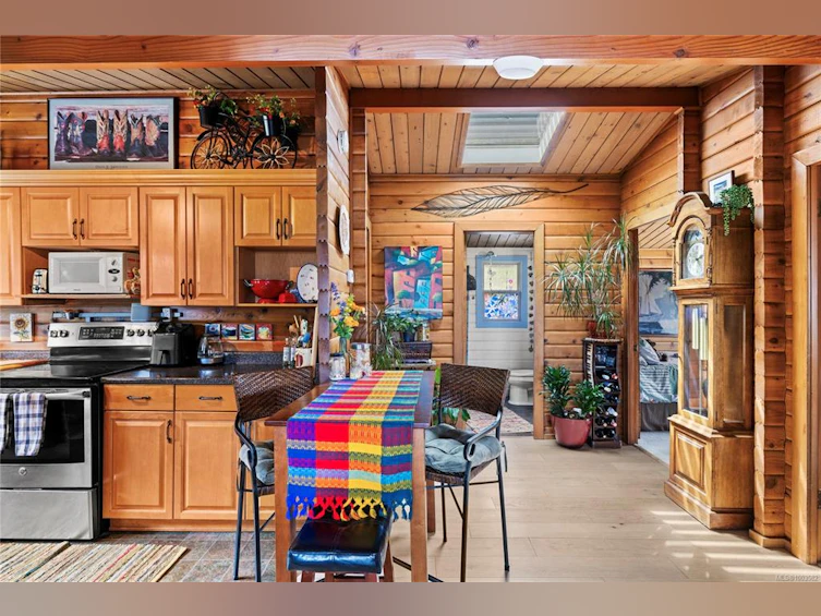 7011 Dickinson Road, Nanaimo, BC, V0R 2H0 - 7