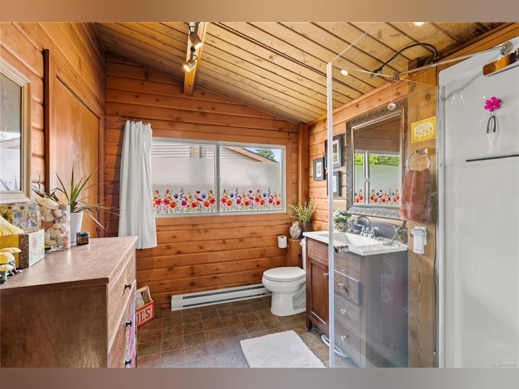 7011 Dickinson Road, Nanaimo, BC, V0R 2H0 - 13