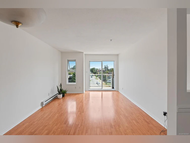 402-1536 Hillside Avenue, Victoria, BC, V8T 2C2 - 3