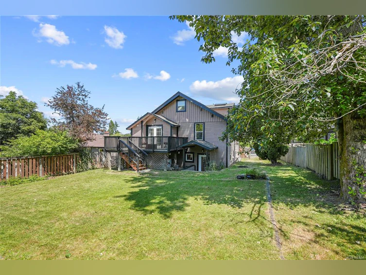 4114 Glanford Avenue, Saanich, BC, V8Z 4A6 - 31