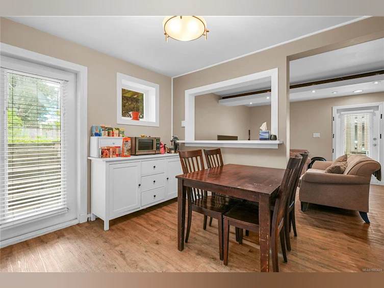 4114 Glanford Avenue, Saanich, BC, V8Z 4A6 - 22