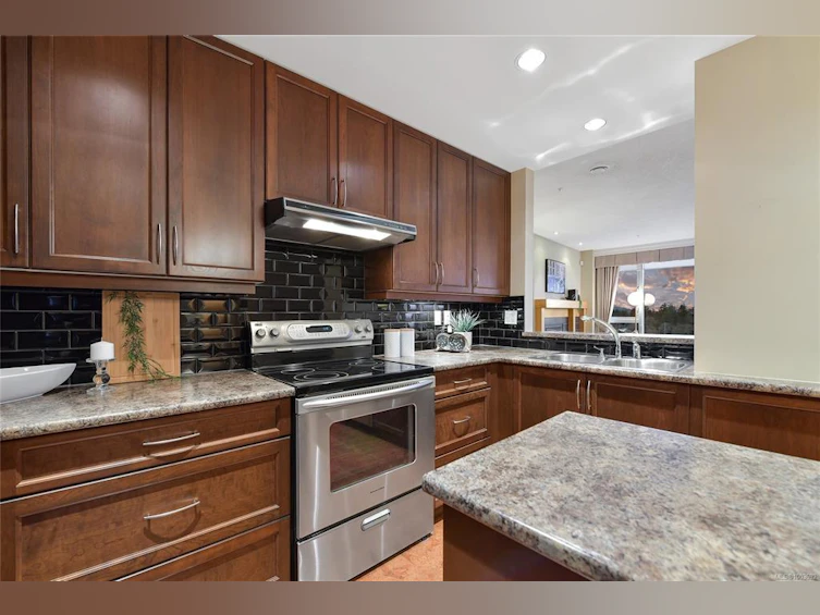 505-5332 Sayward Hill Crescent, Saanich, BC, V8Y 3H8 - 20