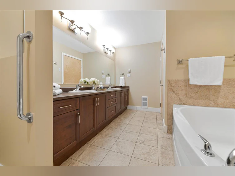 505-5332 Sayward Hill Crescent, Saanich, BC, V8Y 3H8 - 36