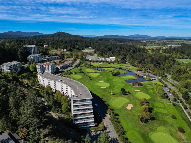 505-5332 Sayward Hill Crescent, Saanich, BC, V8Y 3H8 - 71