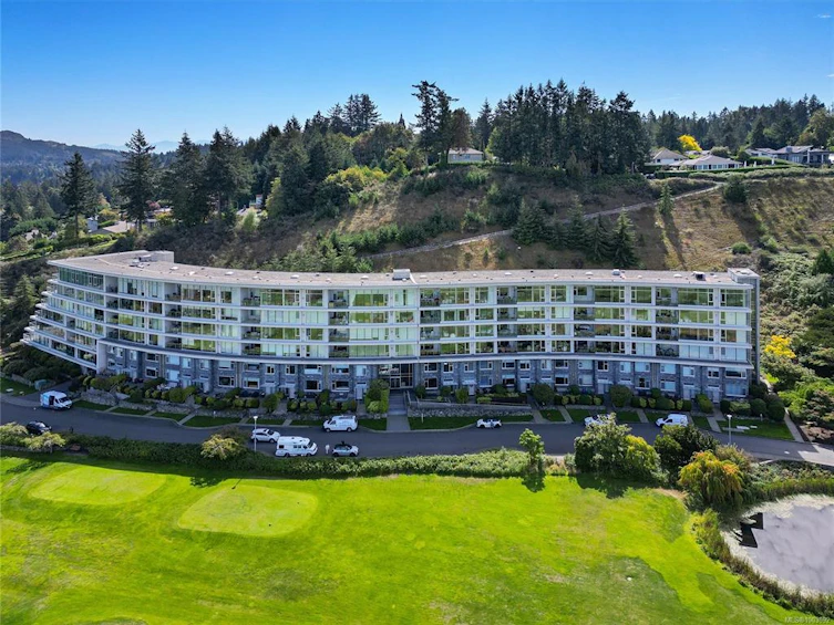 505-5332 Sayward Hill Crescent, Saanich, BC, V8Y 3H8 - 64