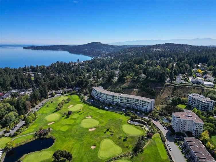 505-5332 Sayward Hill Crescent, Saanich, BC, V8Y 3H8 - 68