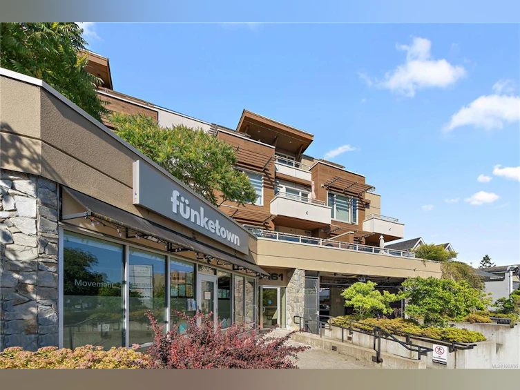 302-7161 West Saanich Road, Central Saanich, BC, V8M 1P7 - 24
