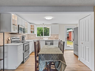170 E Stanford Avenue - 4