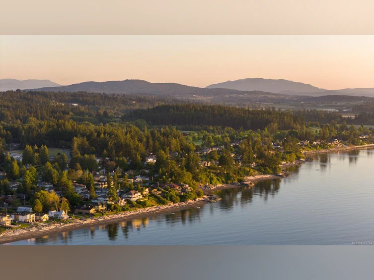 201-5229 Cordova Bay Road, Saanich, BC, V8Y 2L1 - 34