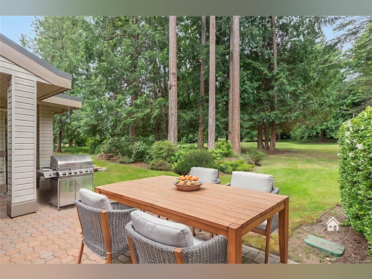 1206 Lee Road, French Creek, BC, V9P 2L2 - 5