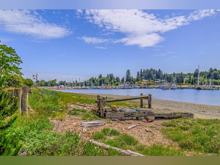 5492 Deep Bay Drive, Bowser/Deep Bay, BC, V0R 1G0 - 34