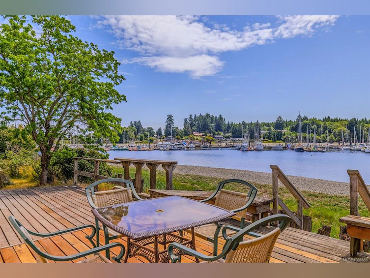 5492 Deep Bay Drive, Bowser/Deep Bay, BC, V0R 1G0