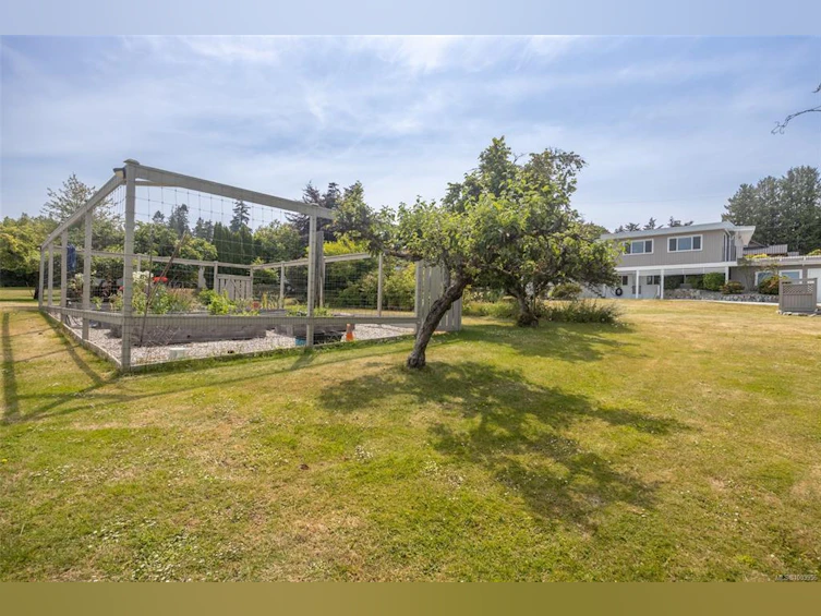 8925 Marshall Road, North Saanich, BC, V8L 1J4 - 6