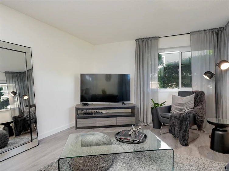 101-2095 Oak Bay Avenue, Oak Bay, BC, V8R 1E6 - 5
