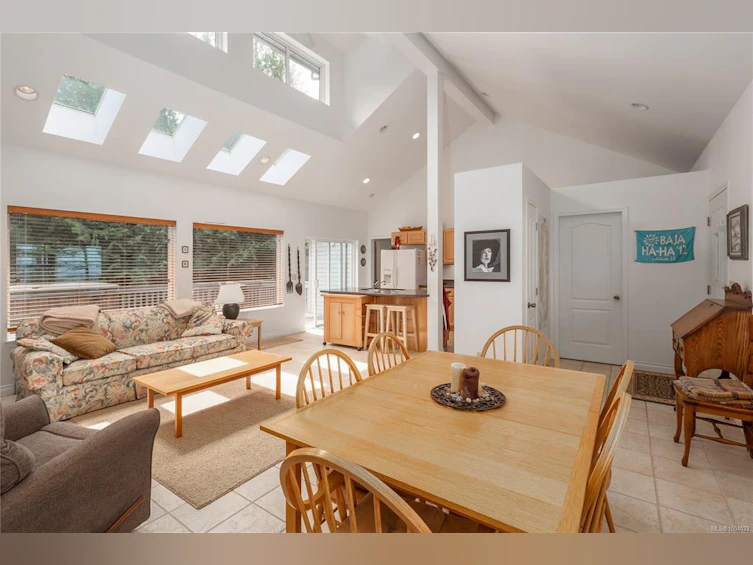 2660 Kevan Drive, Gabriola Island, BC, V0R 1X7 - 3
