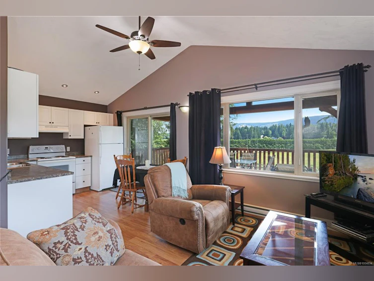 2332 Endall Road, Black Creek, BC, V9J 1G7 - 38