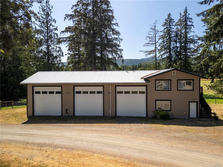 2332 Endall Road, Black Creek, BC, V9J 1G7 - 32