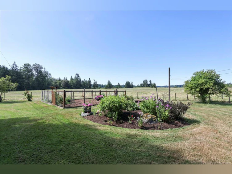 2332 Endall Road, Black Creek, BC, V9J 1G7 - 27