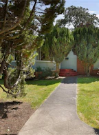 646 Head Street