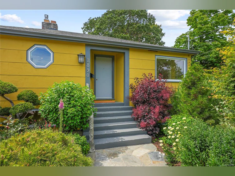 2890 Inlet Avenue, Saanich, BC, V9A 2M7 - 47