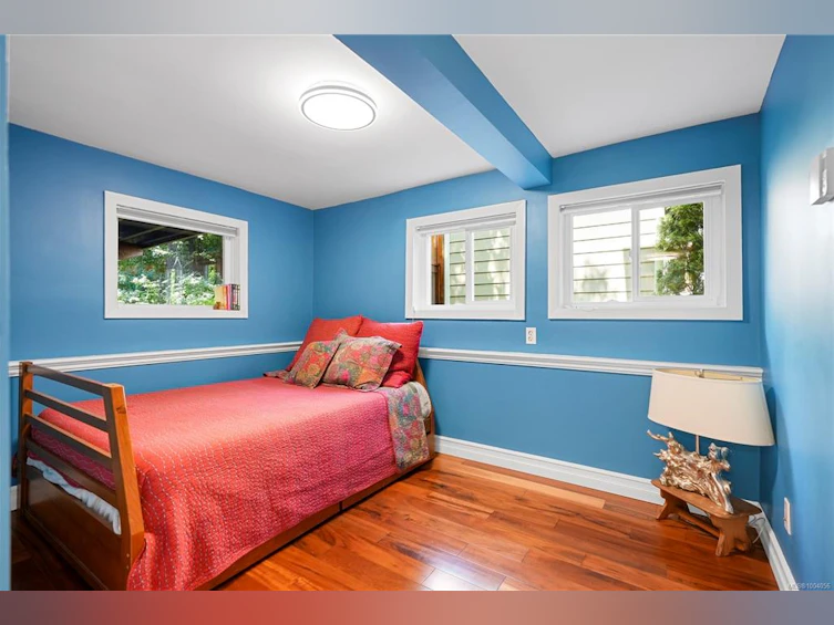 2890 Inlet Avenue, Saanich, BC, V9A 2M7 - 22