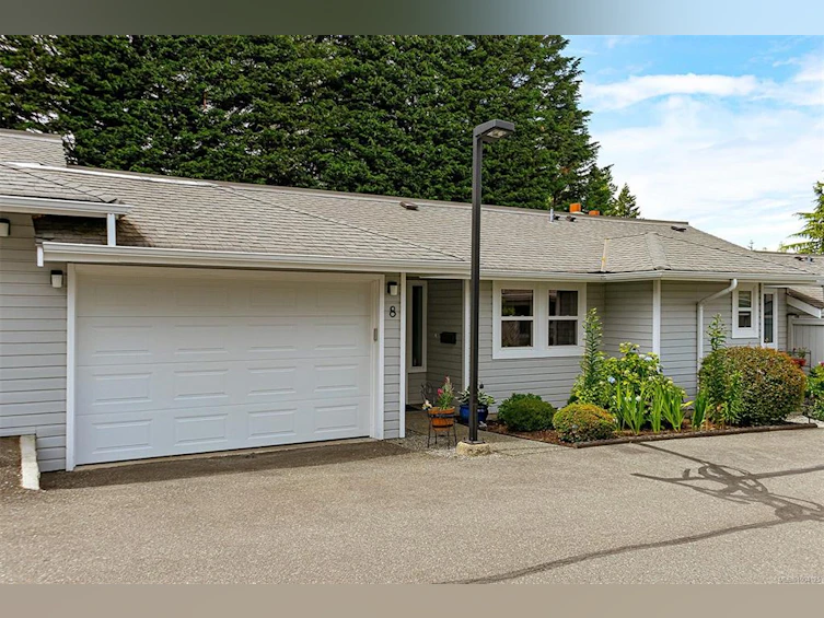 8-3966 Cedar Hill Cross Road, Saanich, BC, V8P 5R4 - 5