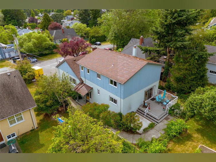 3471 Lovat Avenue, Saanich, BC, V8X 1T8 - 2