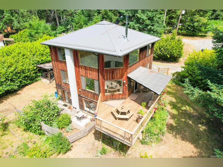 1915 Stokes Road, Gabriola Island, BC, V0R 1X7