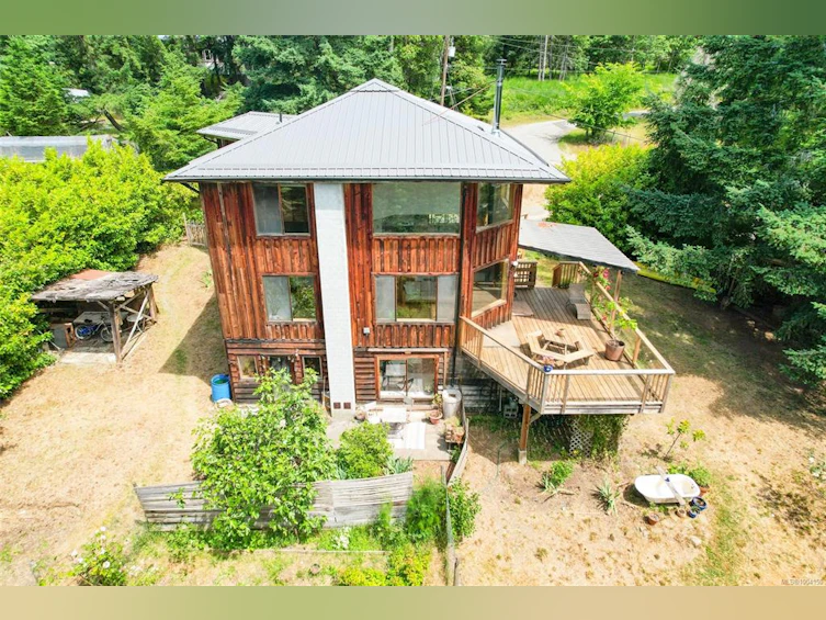 1915 Stokes Road, Gabriola Island, BC, V0R 1X7 - 2