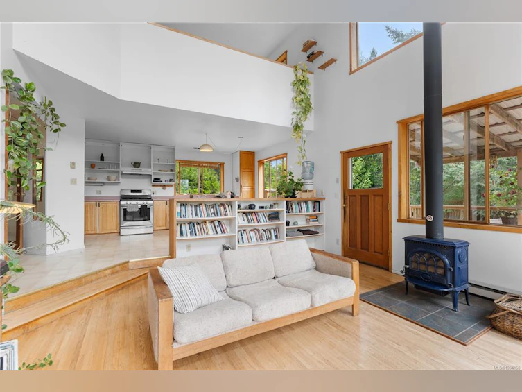 1915 Stokes Road, Gabriola Island, BC, V0R 1X7 - 11