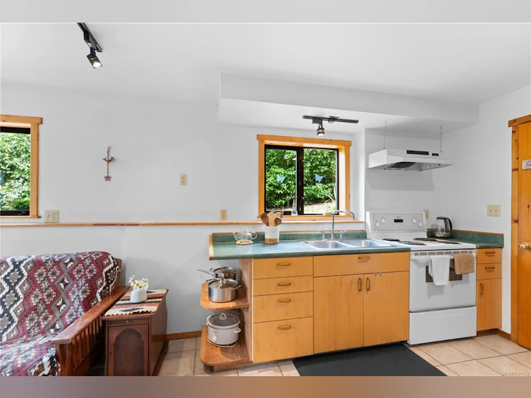 1915 Stokes Road, Gabriola Island, BC, V0R 1X7 - 36