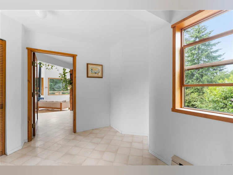 1915 Stokes Road, Gabriola Island, BC, V0R 1X7 - 6