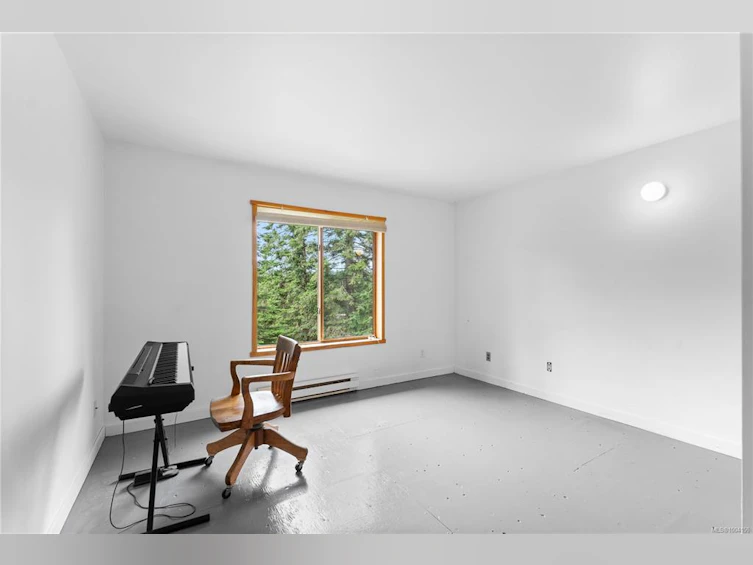 1915 Stokes Road, Gabriola Island, BC, V0R 1X7 - 31