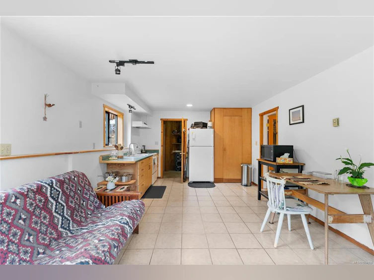 1915 Stokes Road, Gabriola Island, BC, V0R 1X7 - 35